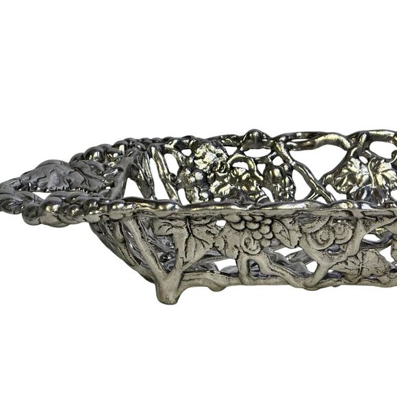 Arthur Court Vintage 1998 Retired 'Grapevine' Lattice Casserole Holder-Exquisite - Picture 2 of 10